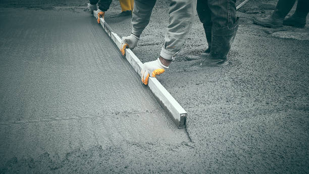 Best Custom Concrete Contractor  in Villa Ridge, MO